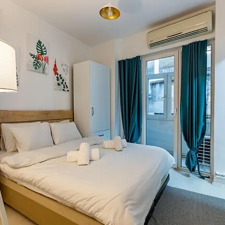 Modern Flat Near Istiklal Street In Beyoglu