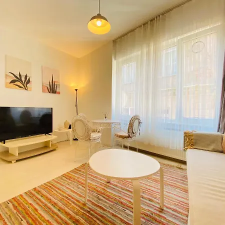 Modern Flat Near Istiklal Street In Beyoglu *